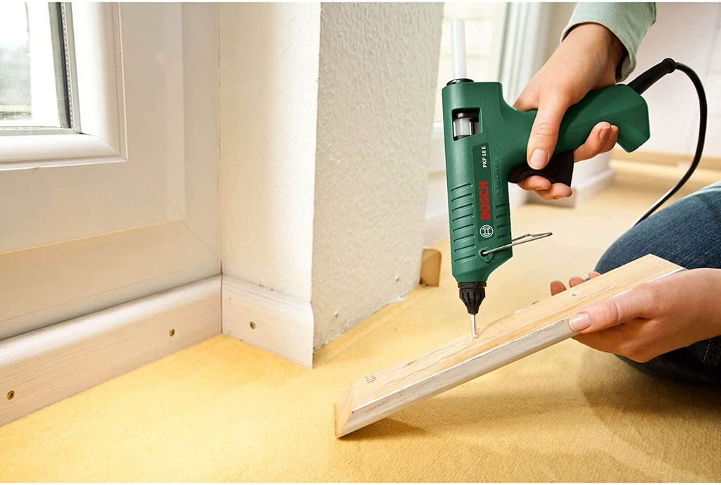 bosch-glue-gun-pkp-18-e-200-watt-glue-stick-included-in-box-green-06-8f99e549f351ddedcafe0bce433bb36c.jpg
