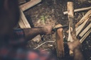 ultimate-survival-knife-06-75d915b41fb8fb54f4349d71b57a5102.jpg