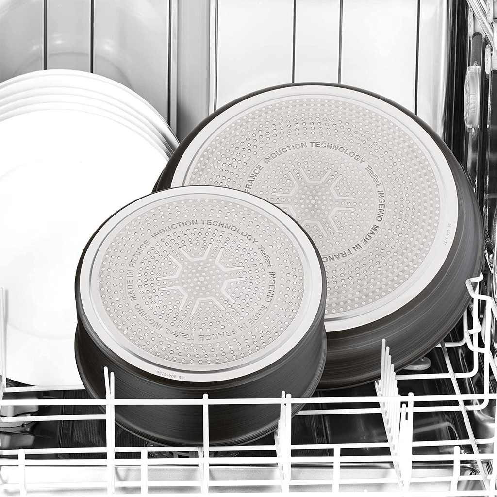 tefal-ingenio-titanium-fusion-induction-non-stick-12pc-set-03-Tefal_Ingenio_Titani_ea821bcf9a02b16bcca255ed111461a5.jpg
