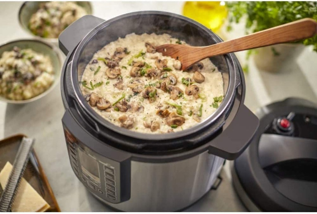 all-in-one-multi-cooker-pressure-cooker-slow-cooker-with-20-pre-set-cooking-programs-9-safety-protection-systems-and-adjustable-cooking-time-temperature-pressure-8l-hd2238-72-silver-07-2c13597ac55b9ea9549638ca190760bd.jpg