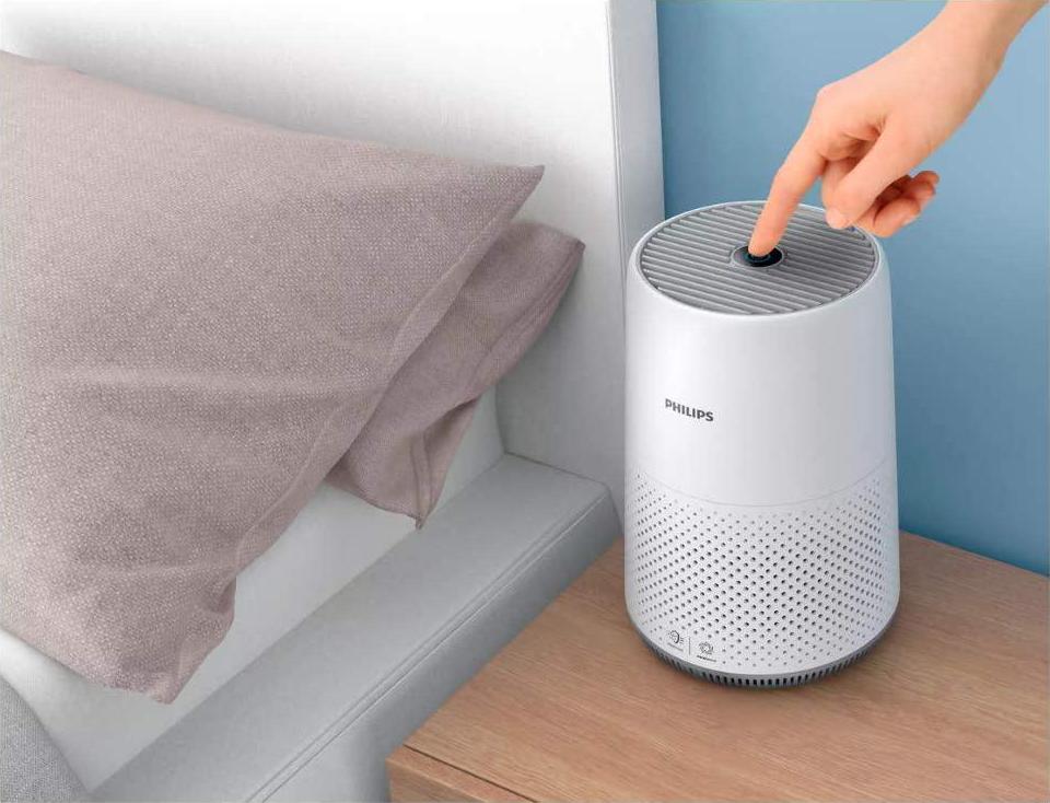 philips-air-purifier-series-800i-removes-99-5-percent-particles-compact-room-size-up-to-49-m-intelligent-auto-purification-with-air-quality-colour-feedback-auto-and-sleep-mode-white-ac0819-73-06-Philips_Air_Purifier_762ec2a5833bdb03a7deaf66f7347356.jpg