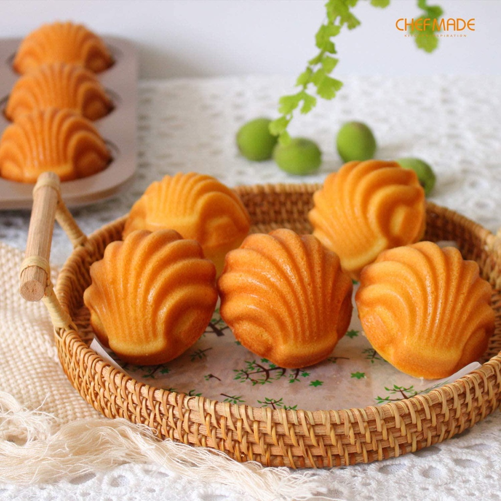 chefmade-madeleine-mold-cake-pan-12-cavity-non-stick-spherical-shell-madeline-bakeware-for-oven-baking-champagne-gold-03-CHEFMADE_Madeleine_M_9b48a58b8fae330f598b80256defe492.jpg