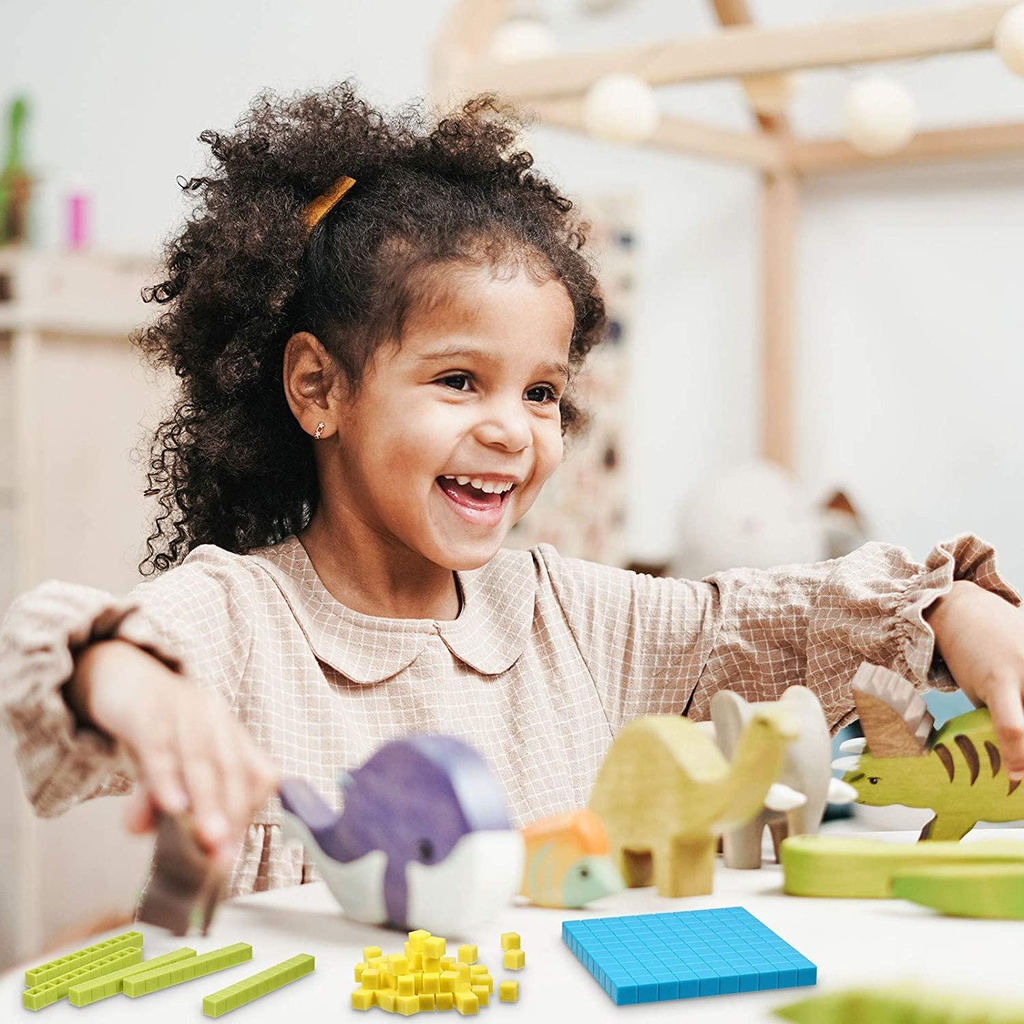 121-pieces-plastic-base-ten-set-3-color-number-concepts-and-counting-base-units-tens-and-ones-blocks-educational-cubes-for-kindergarten-1st-2nd-3rd-grade-06-121_Pieces_Plastic_B_867f7baea7fddd3ba8d5e87be12845aa.jpg
