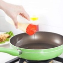 4-hole-sauce-bottle-squeeze-plastic-condiment-squeeze-bottle-for-ketchup-jam-mayonnaise-bbq-sauce-6-07-4_hole_Sauce_Bottle__727ee230068f814732cfd6f7a329e91c.jpg