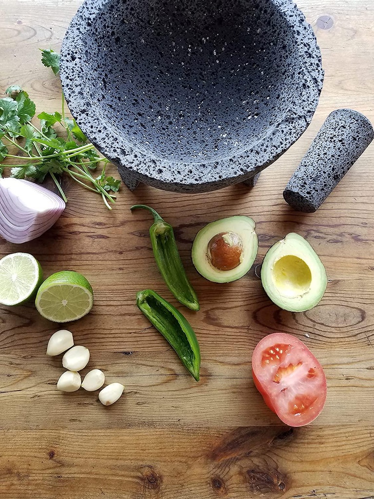 rsvp-international-guac-2-authentic-mexican-molcajete-8-5-x-5-natural-volcanic-stone-04-RSVP_International_G_feac5c5a219b61f1284cafbddaeb5fce.jpg