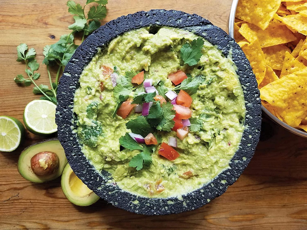 rsvp-international-guac-2-authentic-mexican-molcajete-8-5-x-5-natural-volcanic-stone-05-RSVP_International_G_58c78502d4980465a0d9de45d98d1d41.jpg