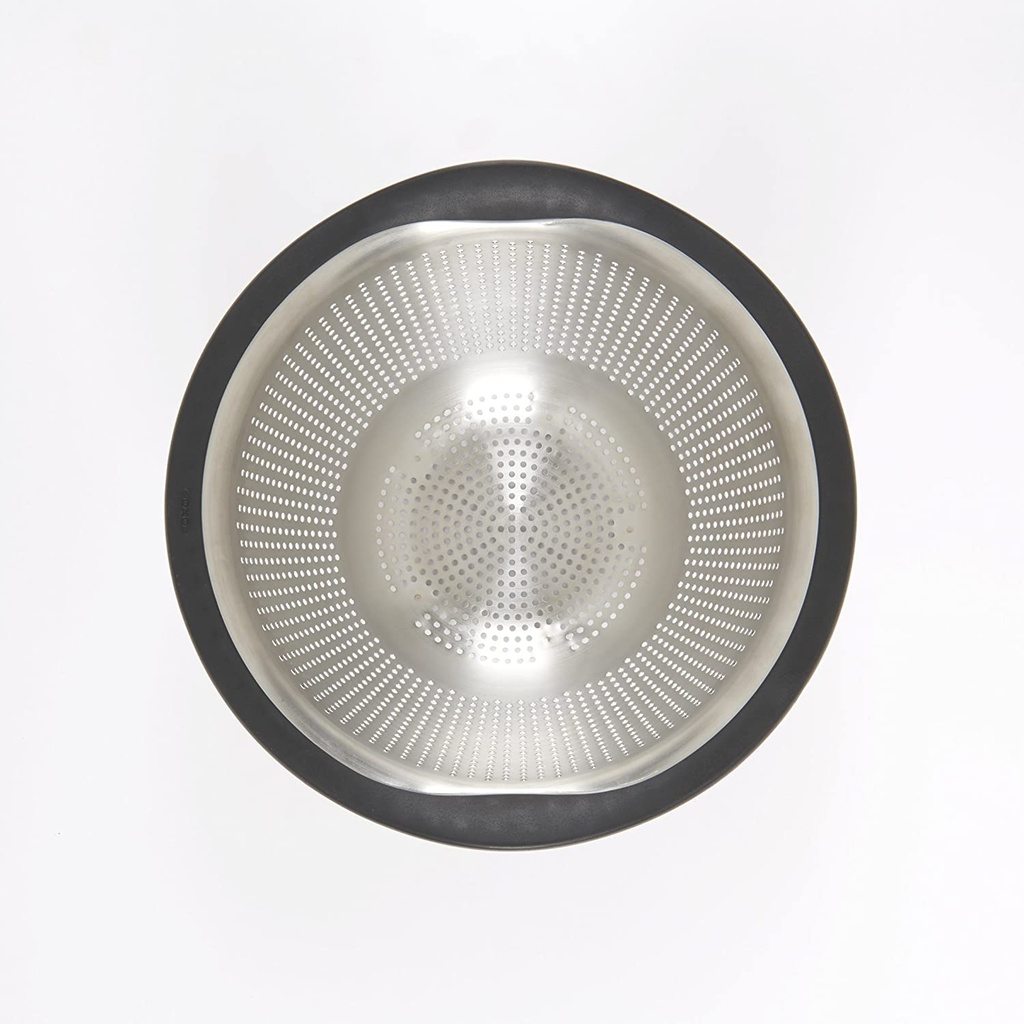oxo-good-grips-3-qt-stainless-steel-colander-06-OXO_Good_Grips_3_Qt__3eca1aef48ebd861c6153e906f7ae350.jpg