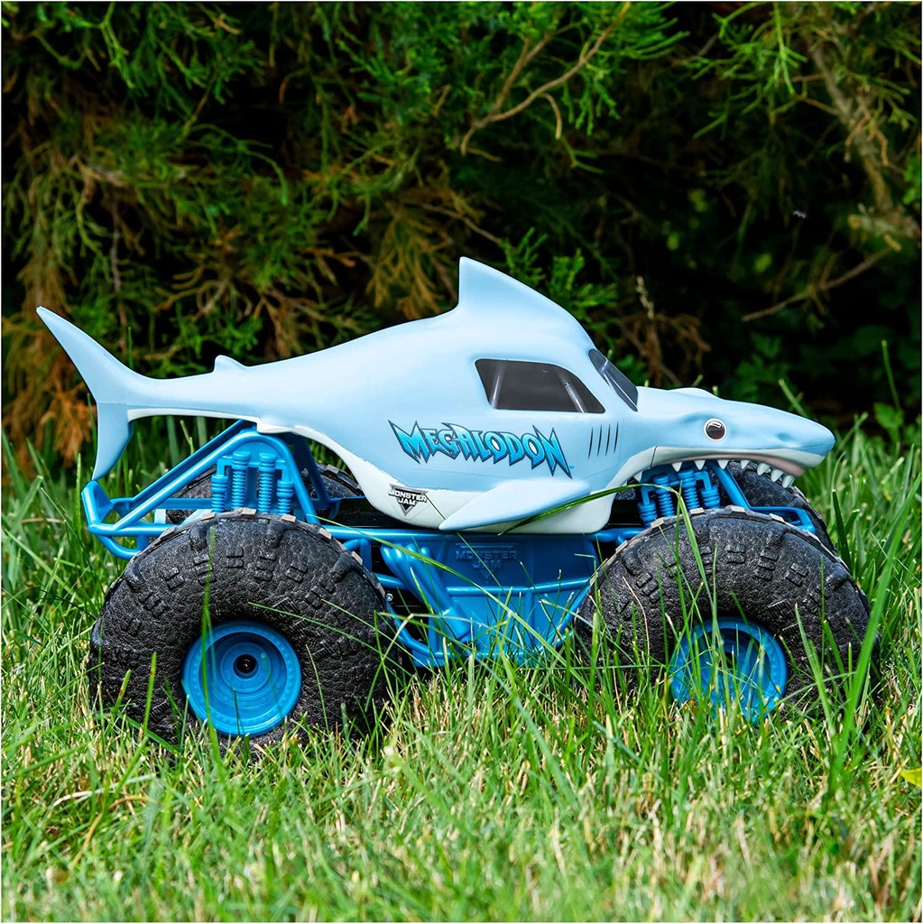monster-jam-official-megalodon-storm-all-terrain-remote-control-monster-truck-1-15-scale-09-Monster_Jam_Official_1279720b8bb6969595525535e1b670a0.jpg