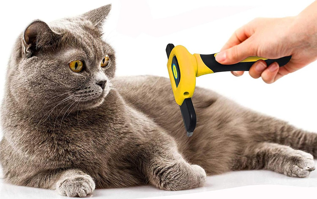 pet-grooming-brush-effectively-reduces-shedding-by-up-to-95-professional-deshedding-tool-for-dogs-and-cats-07-Pet_Grooming_Brush_E_9a47a4237646a60fec0a4c1b73d95684.jpg
