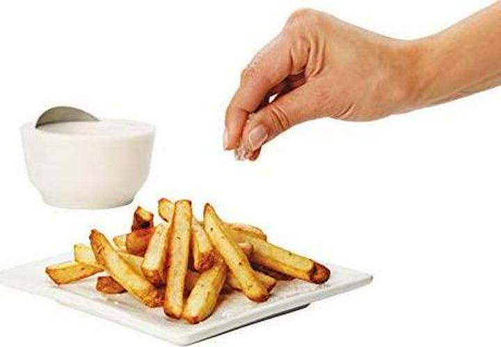 chefn-dash-salt-cellar-with-flip-top-cover-coconut-03-Chef_n_Dash_Salt_Cel_e980d361528245baa2d0956c49c9092b.jpg