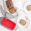 meatloaf-and-bread-pan-gourmet-non-stick-silicone-loaf-pan-by-boxiki-kitchen-for-baking-banana-bread-meat-loaf-pound-cake-8-5-fda-approved-bpa-free-silicone-steel-frame-handles-04-Meatloaf_and_Bread_P_2ff029e57aba5881e16675b3b084bab4.jpg