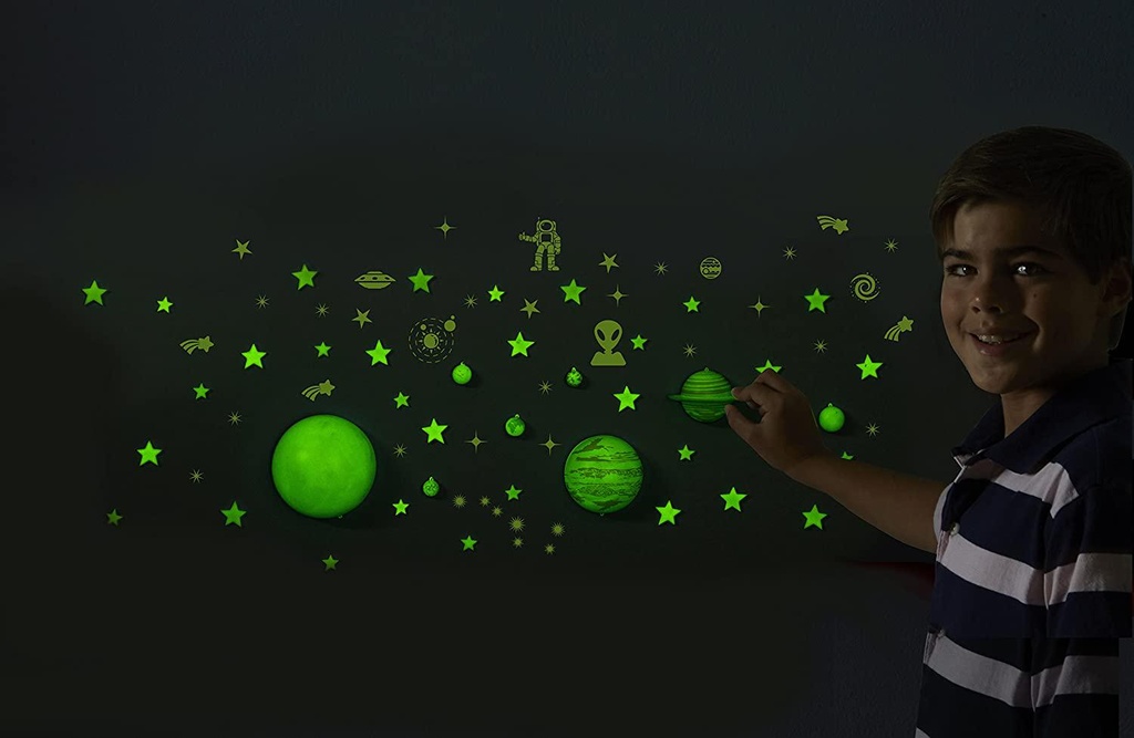 educational-insights-geosafari-glow-in-the-dark-planets-and-stars-set-ages-8-and-up-60-pieces-03-Educational_Insights_1da63460ec35bd9814ff0a399f4ce2c9.jpg