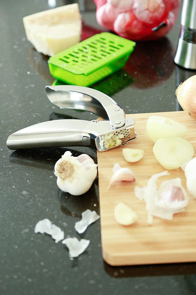 kuhn-rikon-epicurean-garlic-press-stainless-steel-6-5-x-1-x-1-5-inches-silver-07-Kuhn_Rikon_Epicurean_218c63bf6215590d0d248cfc44e75347.jpg