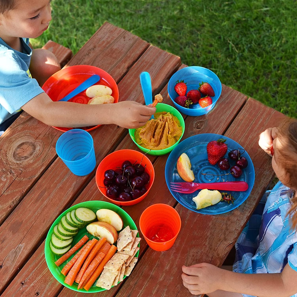 plastic-dinnerware-set-for-8-kids-dishes-set-include-kids-cups-kids-plates-kids-bowls-flatware-set-rainbow-colours-for-kids-party-indoor-and-camping-reusable-and-microwave-safe-03-Plastic_Dinnerware_s_30fb43c8161f148ba80dbfc6e3f61442.jpg