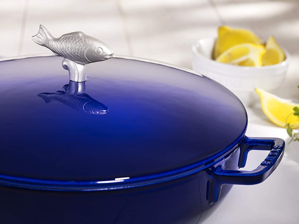staub-bouillabaisse-pot-28-cm-marin-blue-04-Staub_Bouillabaisse__05dbb598bc801f21ebfb5f6dab513ebd.jpg