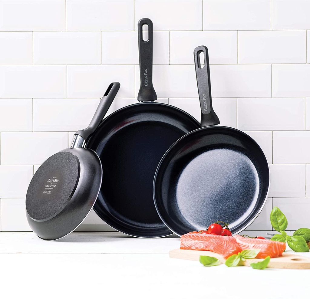 greenpan-memphis-healthy-ceramic-nonstick-20-24-and-28cm-3pc-frying-pan-set-induction-safe-black-09-GreenPan_Memphis_Hea_3234951256fa2f1be2ce25a7d4b9f8e8.jpg