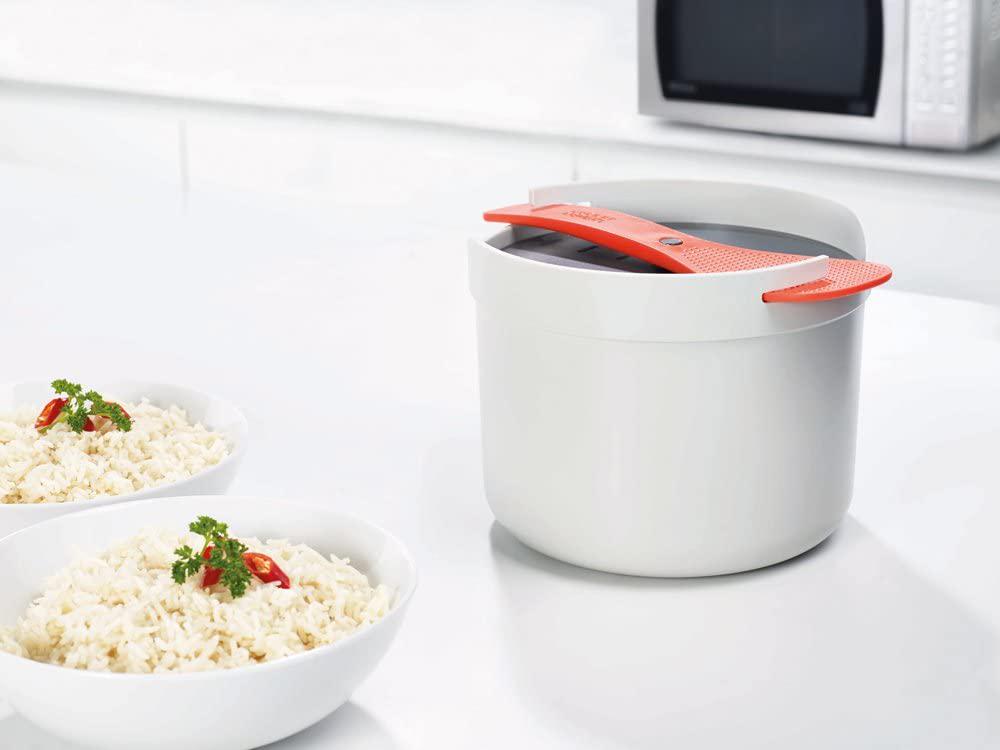 joseph-joseph-m-cuisine-microwave-rice-and-grain-cooker-stone-orange-05-Joseph_Joseph_M_Cuis_c7cdac004725fcbe26a179dbd7bfcc57.jpg