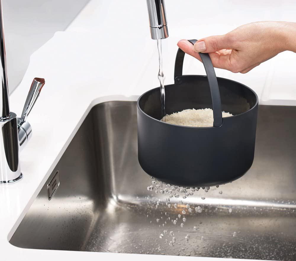 joseph-joseph-m-cuisine-microwave-rice-and-grain-cooker-stone-orange-07-Joseph_Joseph_M_Cuis_b0b3d707e1576446c0110c6c42ab1480.jpg