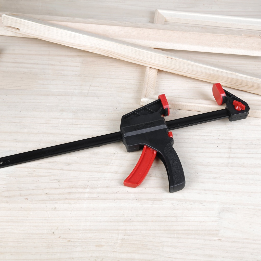 hyper-tough-12-inch-trigger-ratcheting-bar-clamp-and-spreader-plastic-02-013995a8-5aed-4134-83bb-e2f3ee48b951_2.1b8364341de20b64db84342f8ec6404d.jpg