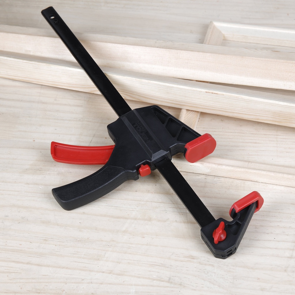 hyper-tough-12-inch-trigger-ratcheting-bar-clamp-and-spreader-plastic-09-a67013cd-e9a6-4d86-b034-a1671d7c7473_2.e3e9af8b89f2ef9b264b6e208c733d2f.jpg