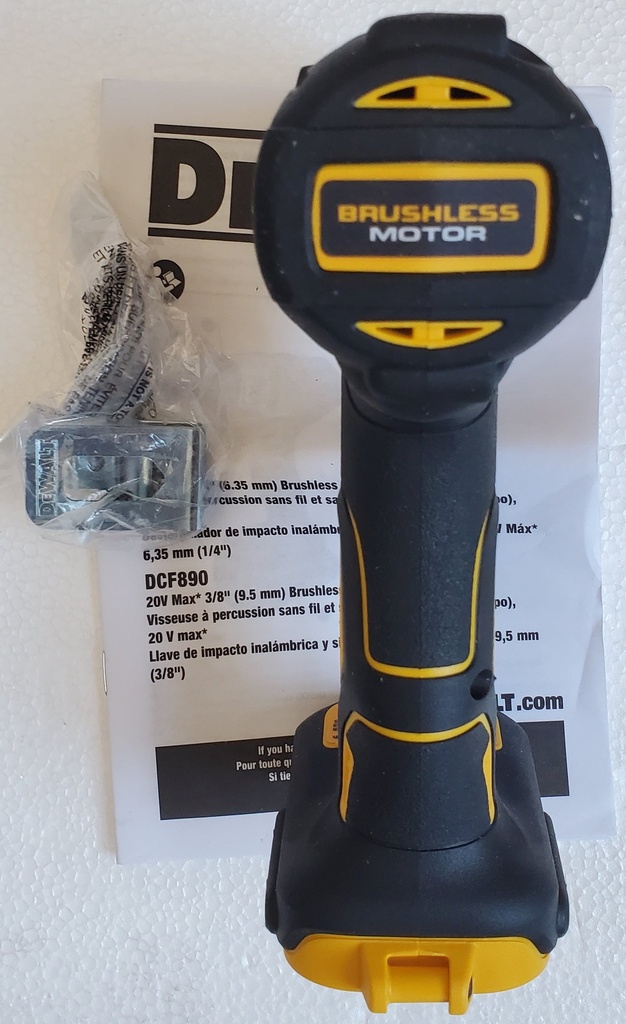 dewalt-20v-max-1-2-impact-wrench-bare-tool-05-6e3bb719-1560-4be7-b43c-fff19da7344e.53bdcb1751294e042fb57c4e2d7d2b9a.jpg