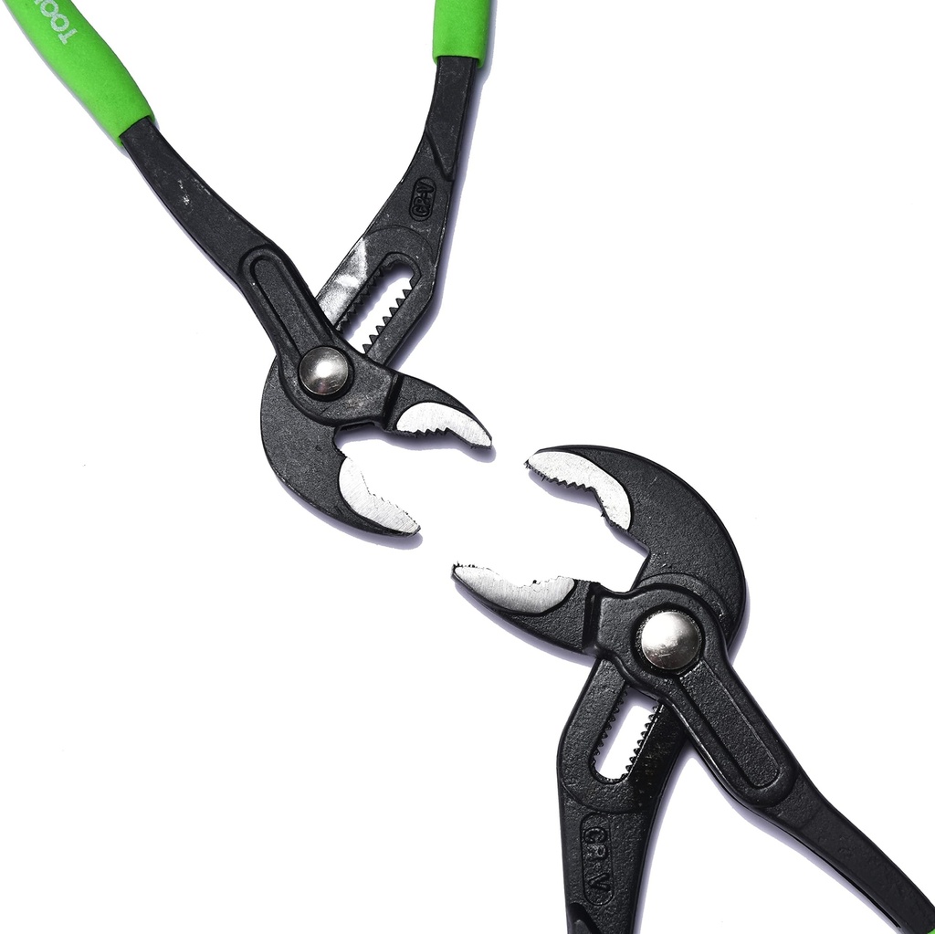 toolzilla-pro-grade-plier-set-tougher-stronger-and-fully-adjustable-for-your-toughest-jobs-05-64326083-c91e-421b-bd7c-57fe4fa315df.4c9201c57ba9451a27956bb42c0ca7b0.jpg