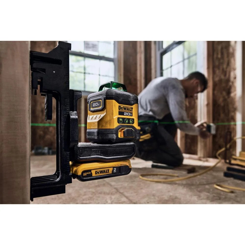 dewalt-atomic-20v-3x360-line-laser-bare-05-e46a3f650c09b24b9211e47a0d3de221.jpg