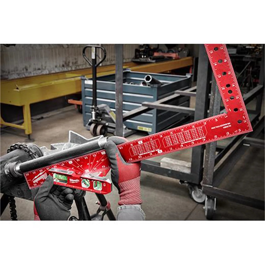 milwaukee-tool-16-x-24-aluminum-framing-square-07-ec4f32c48a7131421d4a33dc8b2c83f2.jpg