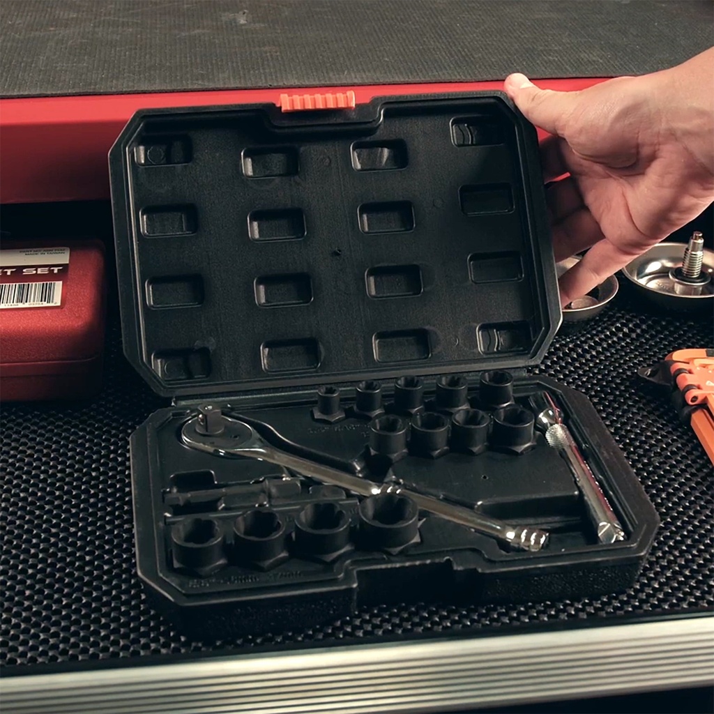 abn-bolt-remover-and-extractor-socket-set-17pc-remover-sockets-and-ratchet-06-6e9e47cc-ac0b-4099-9db5-f5d2ce5032f7.c641797c2c7350ad1fb246d5cc7b9811.jpg