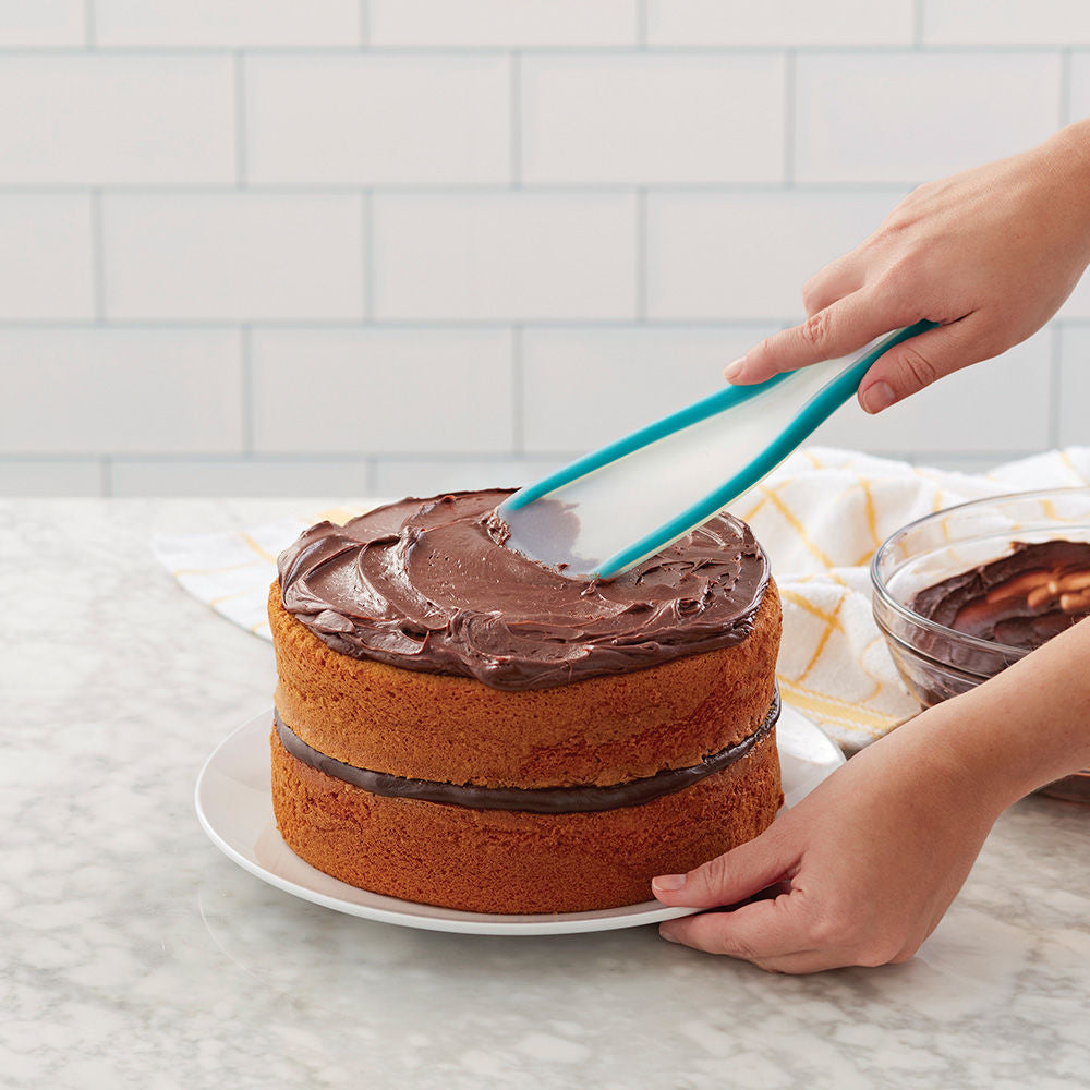 wilton-versa-tools-squeeze-and-pour-spatula-2103-4362-04-06297ae44530c73e2163a6f4c623fddb.jpg