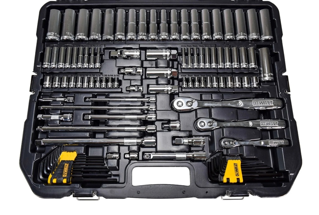 dewalt-dwmt75049-mechanics-tool-kit-set-with-case-192-piece-03-eaef140e3e16ece94d4276b57298624d.jpg