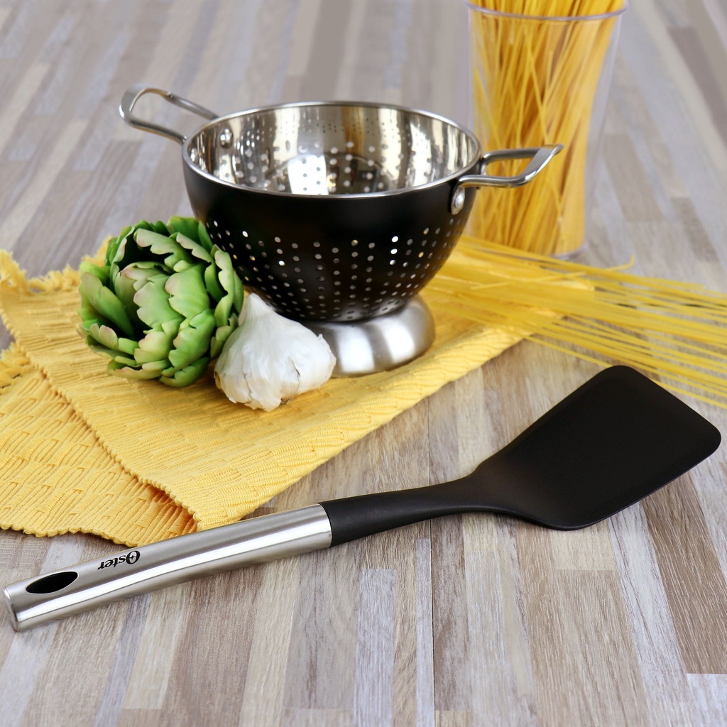 oster-baldwyn-stainless-steel-and-nylon-turner-kitchen-spatula-in-silver-06-d722ca20-fe88-4237-a039-e130fb5ad994.103300f4bf7cf06ef4a386eebba42c97.jpg