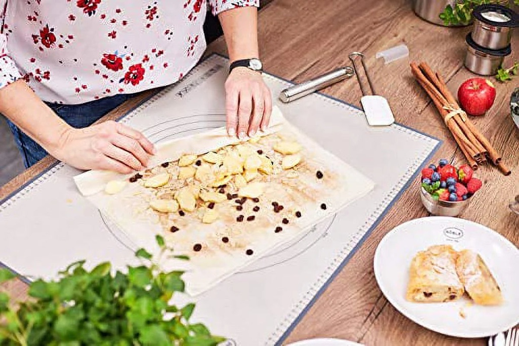 rosle-stainless-steel-silicone-flexible-spatula-10-inch-03-28254ca6139a8b93c2e08fa92fe10be5.jpg