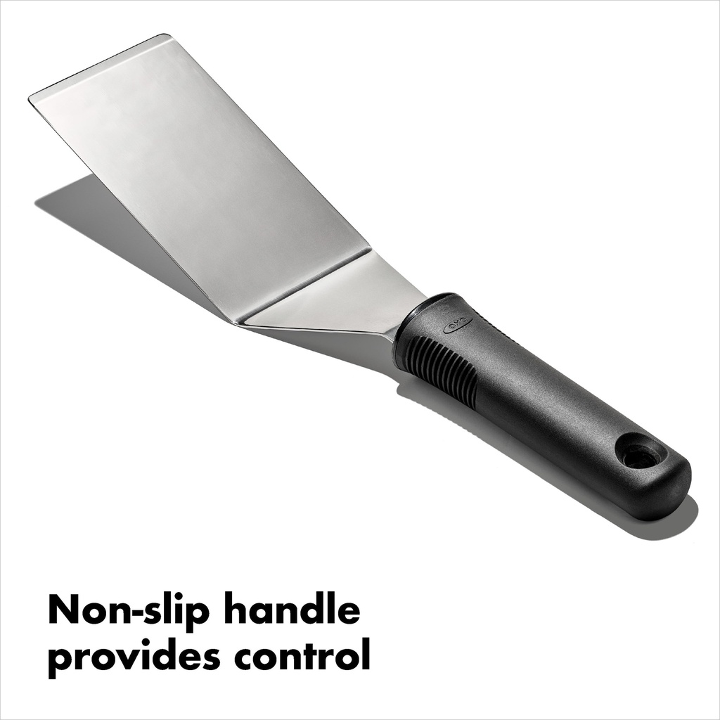 oxo-softworks-12-restaurant-turner-spatula-02-707f58cf-9dc7-40fa-b150-c4060665c736.d3e424b2c146a29d6594d8f29a955f81.jpg