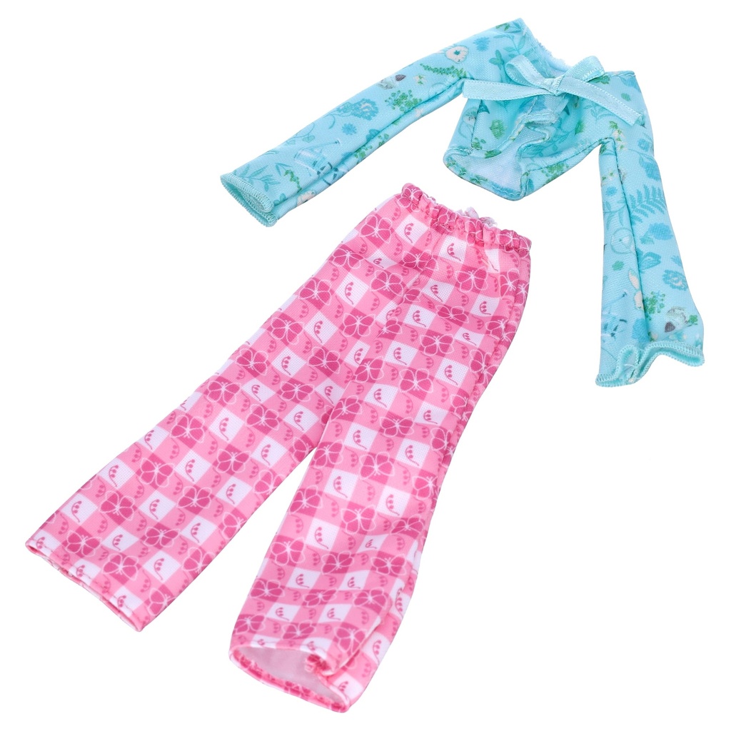 barbie-doll-clothing-fashion-and-accessory-pack-with-cottage-core-theme-2-outfits-03-f588ace2-f70a-41bb-b013-1e444fcf0031.5ff115e450baf5f1b4bd7f7f57b35c3b.jpg