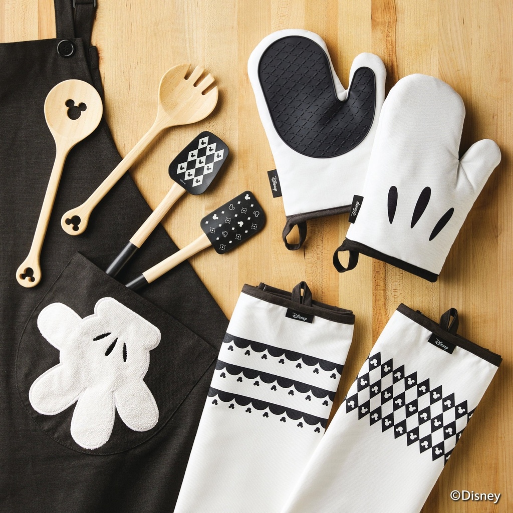 disney-home-monochrome-spatula-and-spoonula-set-black-08-80d9db1e-b46c-409d-a026-ab766e5307df.2799bcf0222aa8370b4c45ff0931823b.jpg