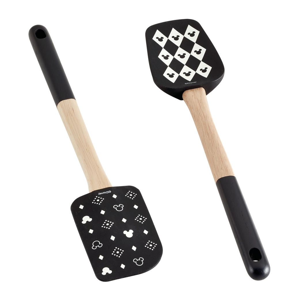 disney-home-monochrome-spatula-and-spoonula-set-black-10-ff8c4a38-cb9b-468a-b2a7-0386156923ab.39afe31bdd0bade3918733757df3d36b.jpg