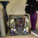 polly-pocket-collector-the-addams-family-compact-special-edition-dolls-and-playset-05-7077446a-6ec7-44a2-afbc-1c8a9ff964e2.38469253c8673a9d3a67ea25cd52b348.jpg