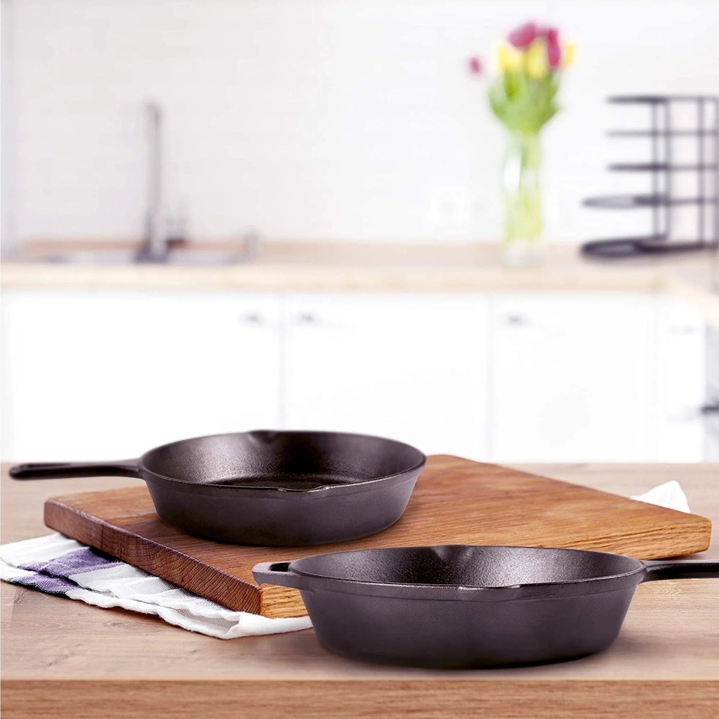 cuisinel-cast-iron-skillet-with-lid-set-of-2-kitchen-cookware-pre-seasoned-8-and-12-08-8a28b050a6f79ec4dc81173c7c71037b.jpg