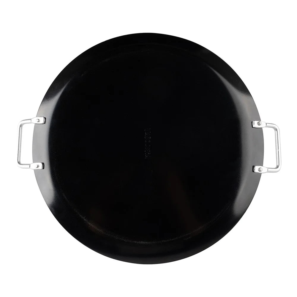 vasconia-12-black-comal-with-handles-04-e45aaae19243fdb75f76f14bfeb7774c.jpg