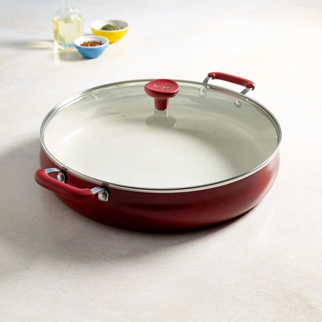 tasty-clean-ceramic-13-non-stick-aluminum-centerpiece-saute-pan-with-glass-lid-red-08-af9c6244e90c2b08bd2ea9e58301486a.jpg