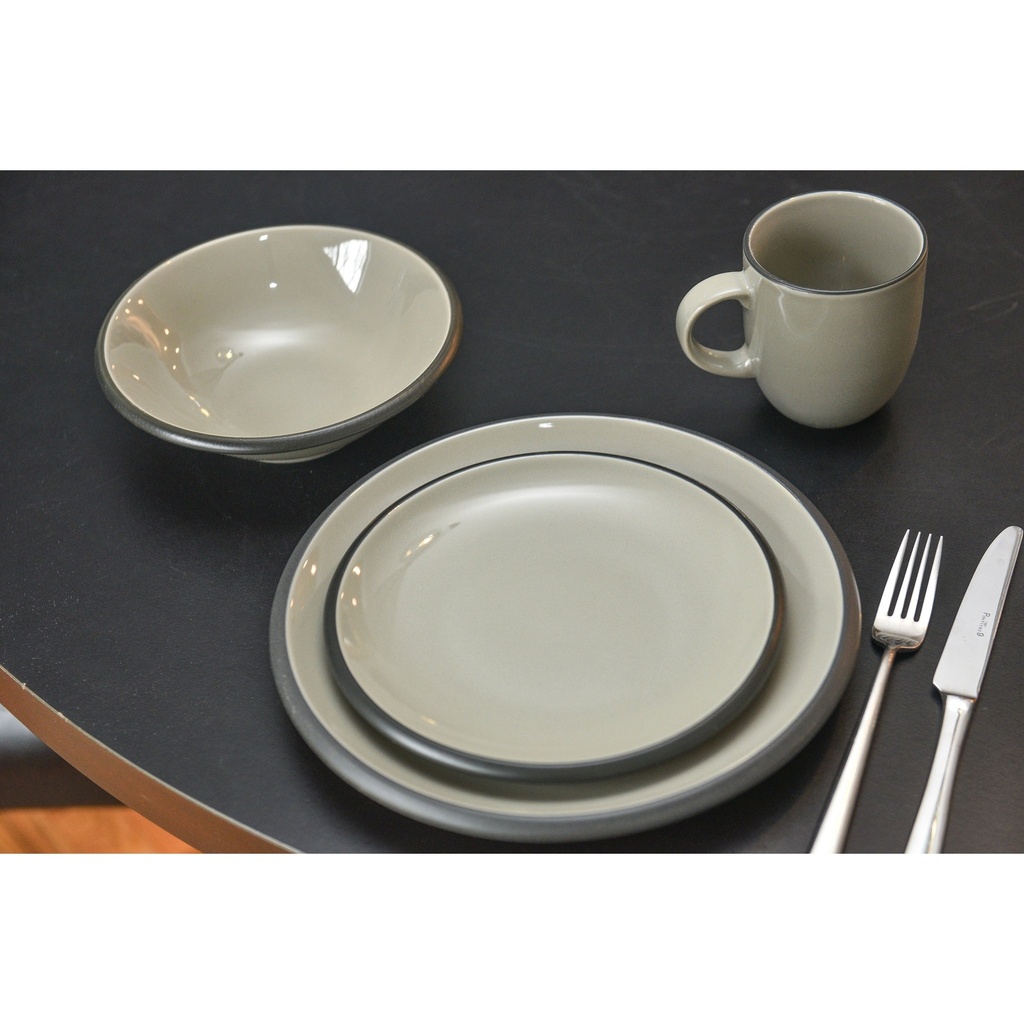 red-vanilla-hn400-016-vanilla-hampshire-grey-dinner-set-16-piece-05-e98da354-3ded-4ae6-90e7-7856659bcd8c_2.c74979378a765ab92d32e96def71f44d.jpg