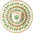 lenox-holiday-5-piece-ivory-bone-china-place-setting-with-gold-accent-02-91807d54297a41117d196877e8078771.jpg