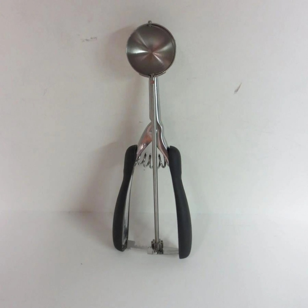 goodcook-small-cookie-scoop-05-9f33a17b2a3596bebdc46580a038458f.jpg