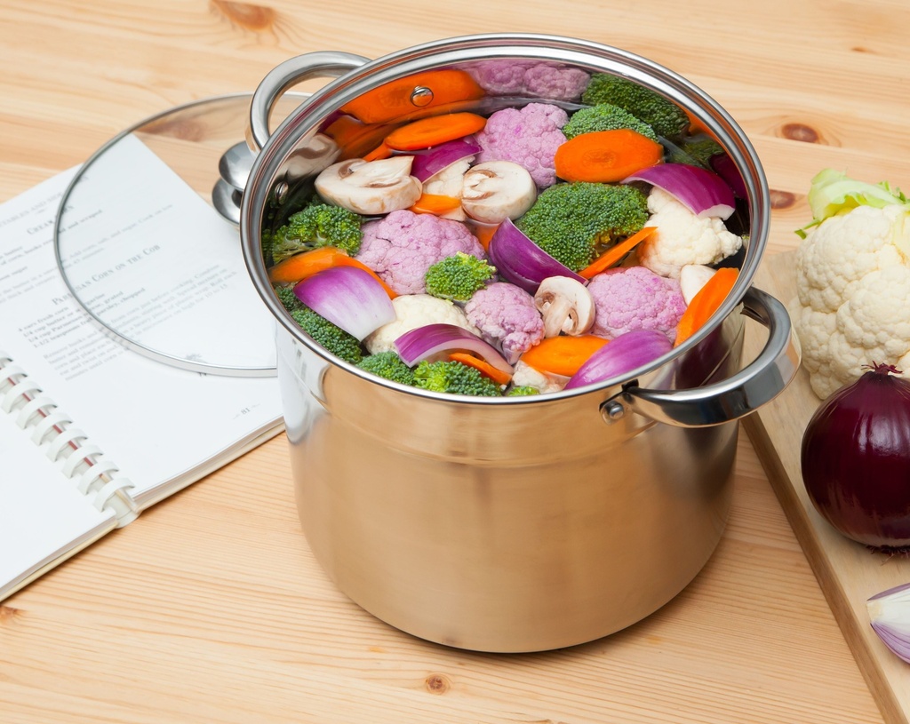 mcsunley-12-qt-stainless-steel-stockpot-02-36d0f9ac-5cc4-449c-a1fc-12ce317b9b1a_3.28b76d16d94e62dbcc4a1f9712a66773.jpg