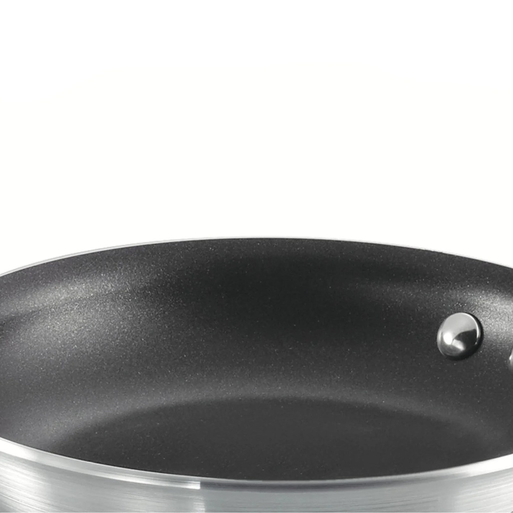 tramontina-commercial-8-non-stick-restaurant-fry-pan-09-abcdf28c9ef88a50515fb8cbfc943409.jpg