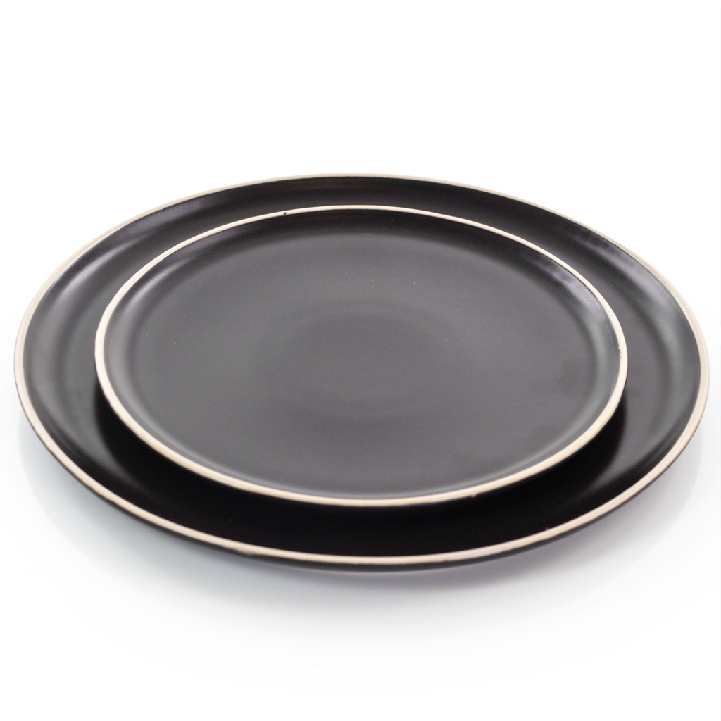 gibson-elite-serenade-16-piece-round-stoneware-dinnerware-set-in-black-03-9e5e45f8-7b0e-4cbe-8730-15cde75f745b.9af7747391540bbba5776b5803229c31.jpg