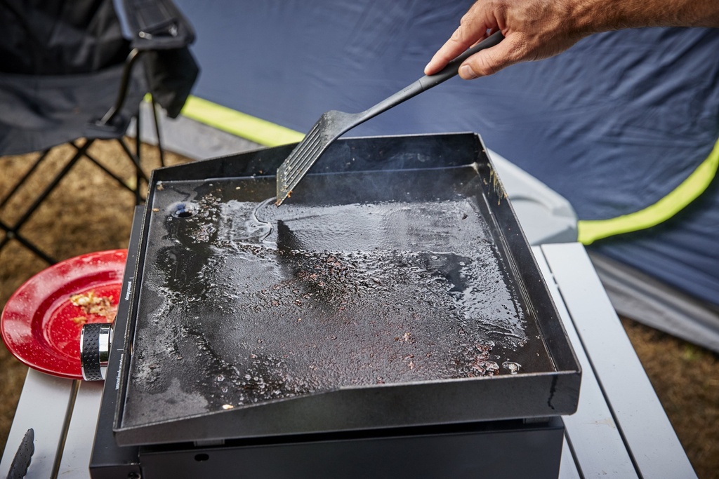 coleman-sportster™-tabletop-17-inch-griddle-black-08-130ec625-b83f-4d38-b74f-ec706782706e.faed5540488fac96af760f6d76725d90.jpg