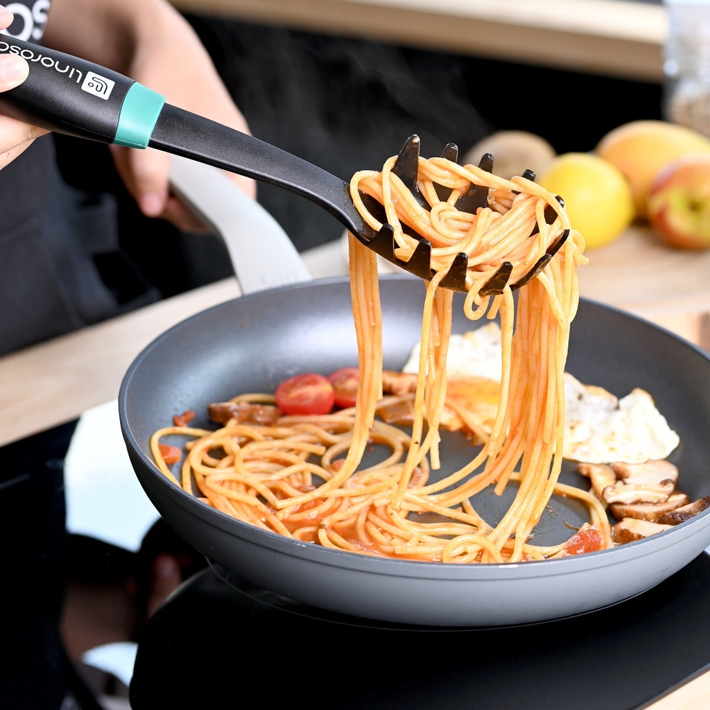 linoroso-7-pcs-elevate-nylon-cooking-utensils-set-kitchen-utensil-set-heavy-duty-with-exquisite-rotating-utensil-holder-02-6bc8d1c1df08201aa5998bc322d2511f.jpg