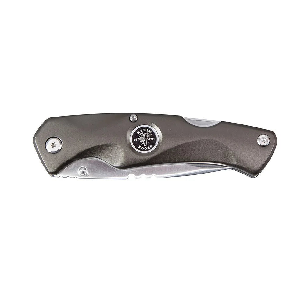 klein-tools-electrician-pocket-knife-2-ph-bit-03-cc948299d4f6dac2c67455ead1022a45.jpg